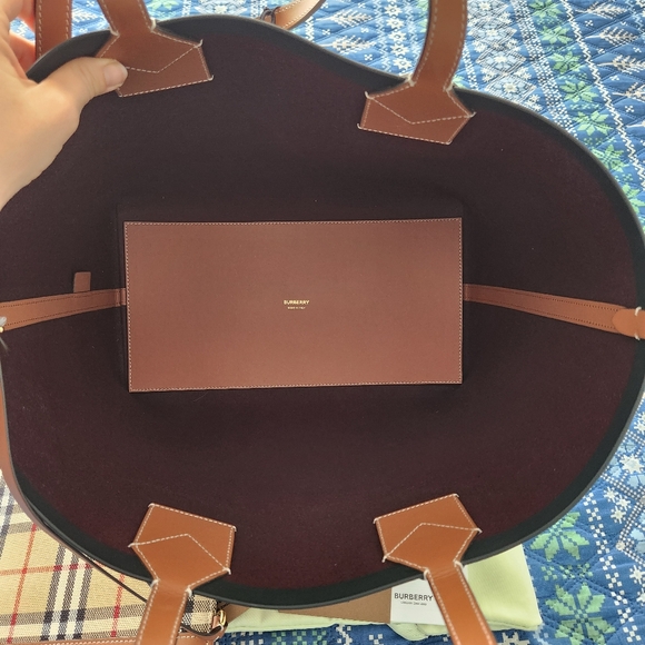 Burberry Medium London Check Tote Bag In Briar Brown /Black Luxury Designer - Picture 4 of 13